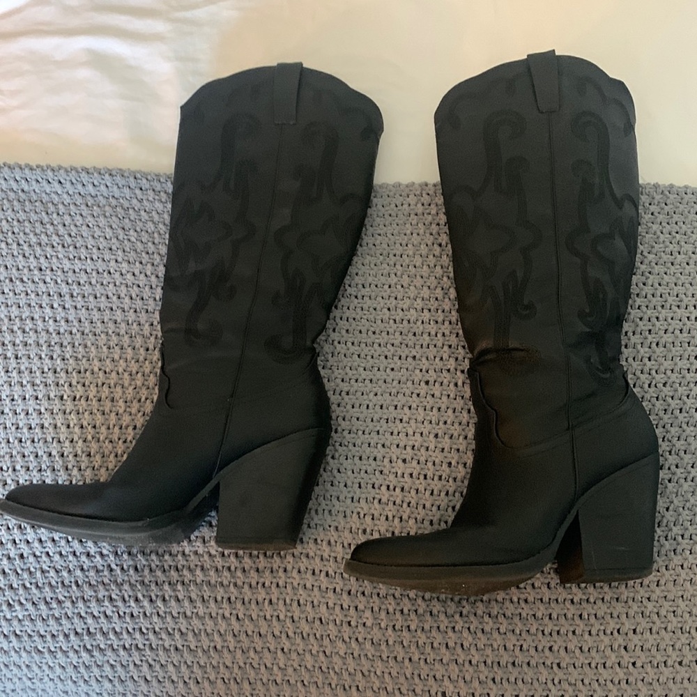 Forever 21 Black Cowboy Boots - women’s